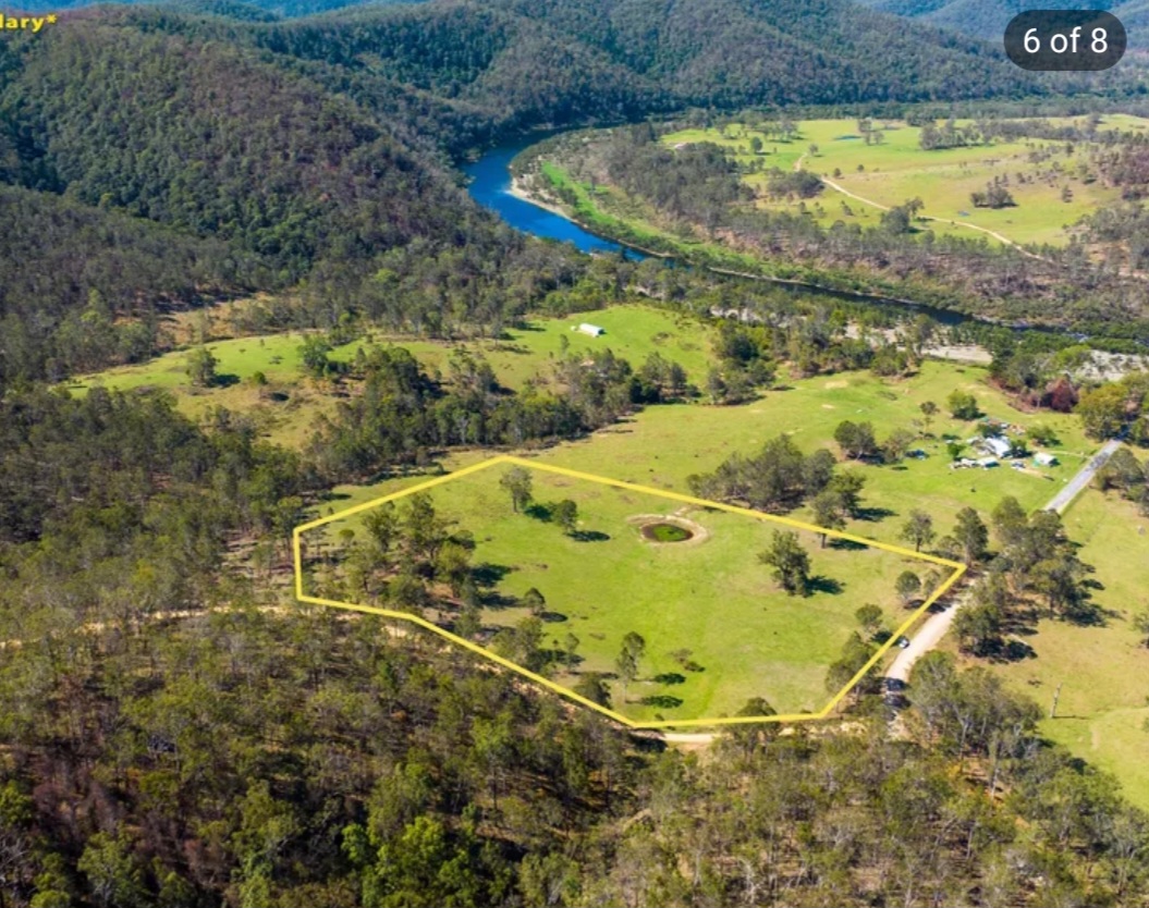 The drive to Grassgum Farm through Buccarumbi