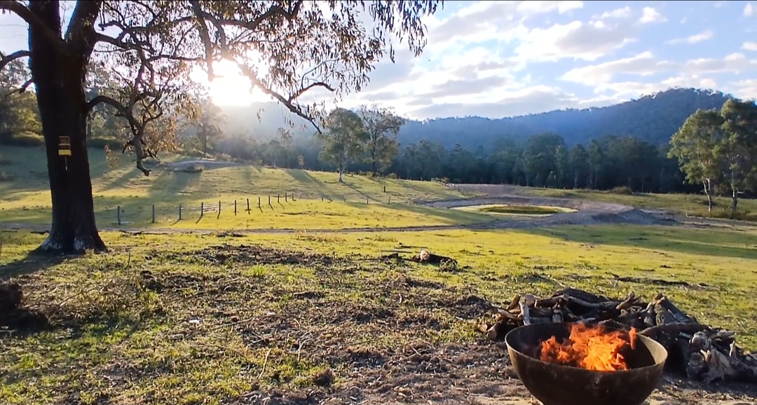 Stay and learn at Grassgum Farm